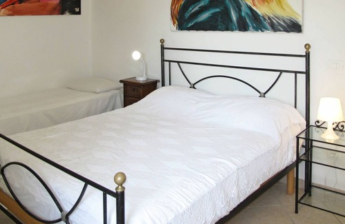 Imperia Apartment | Nice apartment for 5 people with WIFI, TV, patio and parking