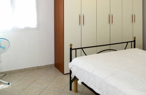 Imperia Apartment | Nice apartment for 5 people with WIFI, TV, patio and parking