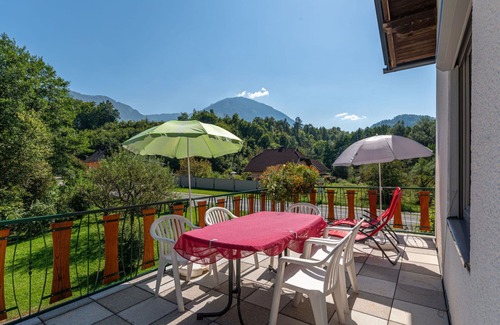 Gallizien Apartment | Nice apartment for 6 guests with WIFI, TV, patio, pets allowed and panoramic view