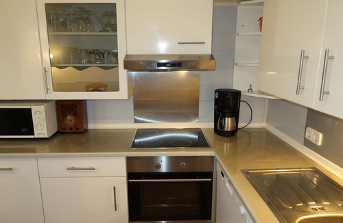 Neuenkirchen Apartment | Nice apartment for 7 people with WIFI, TV, pets allowed and parking