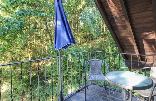 Immerath Apartment | Nice apartment for 7 guests with WIFI, TV, balcony, pets allowed and parking
