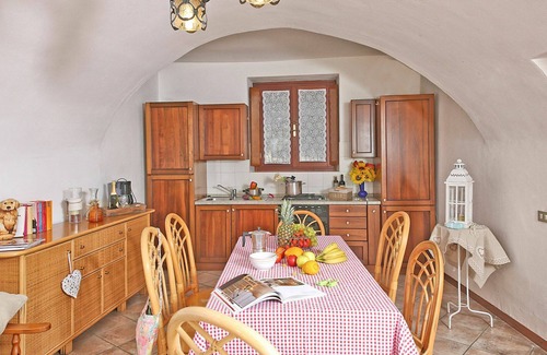 Cunettone-villa Apartment | Nice apartment for 7 people with A/C, WIFI, pool, TV, patio and pets allowed