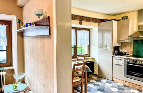 Oberthal Apartment | Nice apartment for 8 guests with WIFI, TV, pets allowed and parking