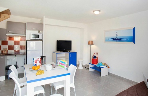 Auberville Apartment | Nice apartment for 2 guests with WIFI, TV, terrace, pets allowed and parking