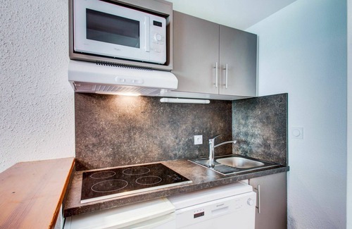 Loudervielle Apartment | Nice apartment for 6 guests with WIFI, pool, TV, balcony and parking