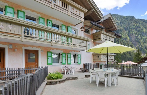 Fontanazzo Apartment | Nice apartment for 4 guests with WIFI, TV, patio, pets allowed and parking