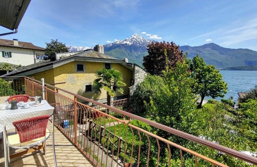Gera Lario Apartment | Nice apartment for 4 people with WIFI, TV, patio, pets allowed and parking