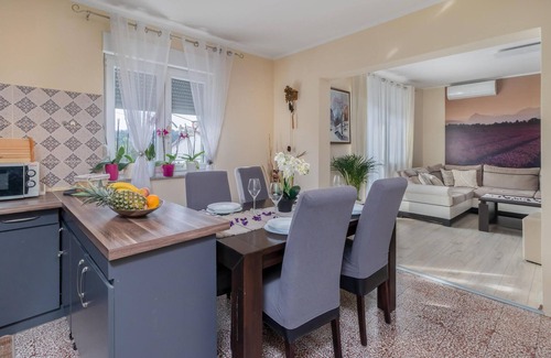 Sodici Apartment | Nice apartment in Vrh Martinscice
