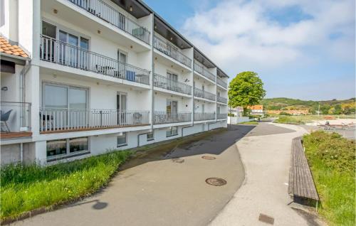 Sandvig Apartment | Nice Apartment In Allinge With Wifi