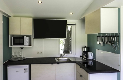 Muhldorf House | Nice apartment in villa with A/C, WIFI, TV, terrace, pets allowed, panoramic view and parking