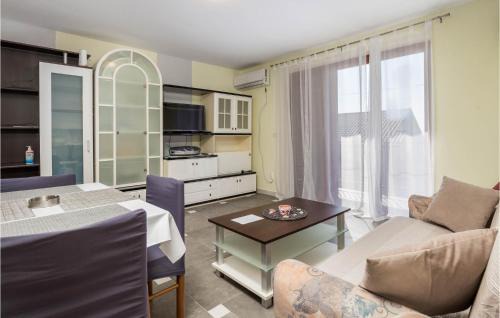 Barbat na Rabu Apartment | Nice Apartment In Barbat With Wifi