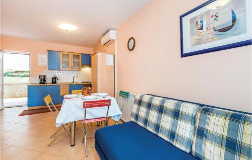 Sucici Apartment | Nice Apartment In Moscenicka Draga