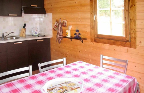 San Lorenzo al Mare House | Nice apartment in villa for 4 people with A/C, pool, patio, pets allowed, panoramic view and par.