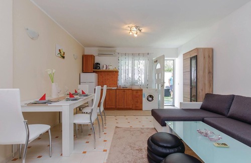 Zurkovo Apartment | Nice apartment in Kostrena with WiFi
