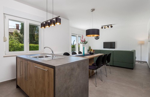 Opric Apartment | Nice apartment in Lovran with WiFi