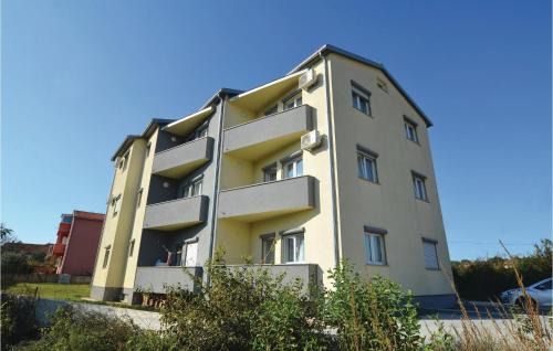 Rovinjsko Selo Apartment | Nice Apartment In Rovinj With Wifi