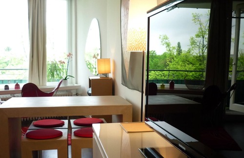 Duesseltal Apartment | Nice apartment in the bohemian district in Dusseldorf City