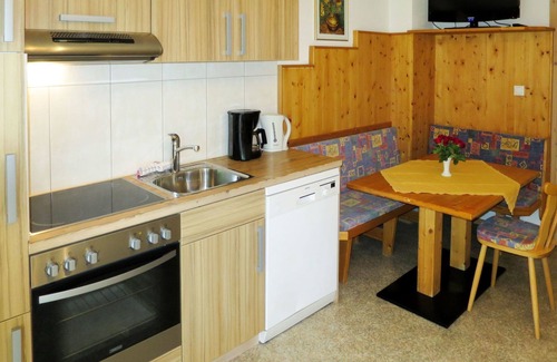 Rohrberg Villa | Nice apartment in villa for 2 guests with WIFI, TV, terrace and parking