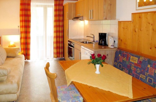 Rohrberg Villa | Nice apartment in villa for 2 guests with WIFI, TV, terrace and parking