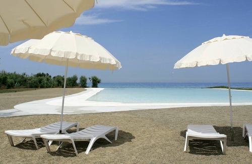 Salento Peninsula House | Nice apartment in villa for 6 guests with WIFI, A/C, pool, terrace and parking