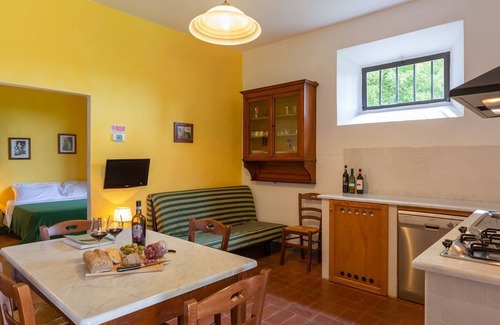 Mercatale Val di Pesa Villa | Nice apartment in villa with pool, WIFI, TV, patio and parking, close to Greve In Chianti