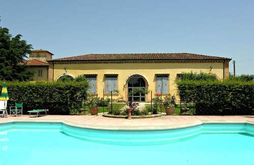Scarperia e San Piero Villa | Nice apartment in villa for 2 people with WIFI, pool, TV, panoramic view and parking