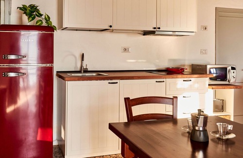 Bellano House | Nice apartment in villa for 2 guests with A/C, WIFI, TV, terrace, pets allowed and parking