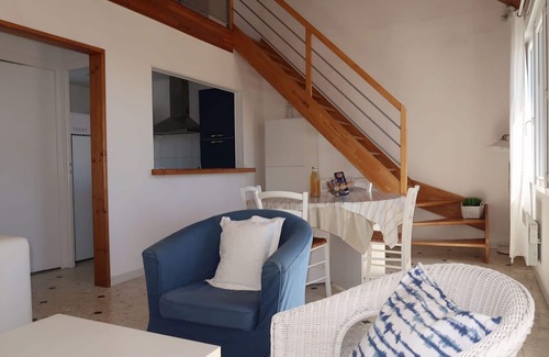 Plozevet House | Nice apartment in villa for 6 people with TV, terrace, pets allowed and parking