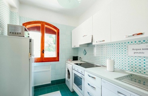 Caronia House | Nice apartment in villa for 5 people with WIFI, TV, balcony, pets allowed and parking