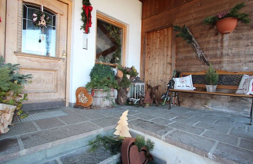 Kapfing Villa | Nice apartment in villa for 6 people with WIFI, TV, terrace, pets allowed and panoramic view