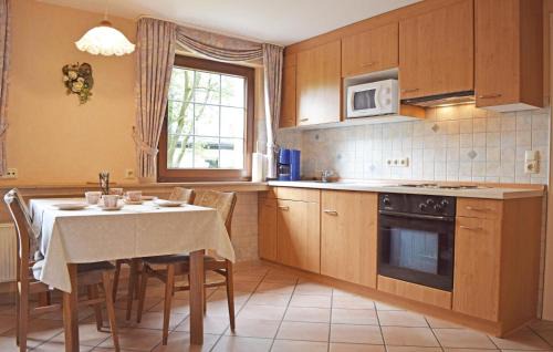 Altenfeld Apartment | Nice Apartment In Winterberg-Altenfeld