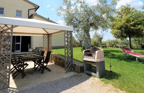 Massa Marittima Villa | Nice apartment in villa for 6 people with pool, WIFI, TV, terrace, pets allowed and parking