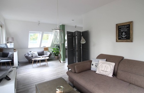Allermohe Apartment | Nice Apartment With Garden - Idyllic & City Close