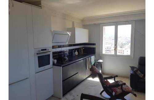 Le Piol Apartment | Nice, bel Appartement Calme Avec un Chat