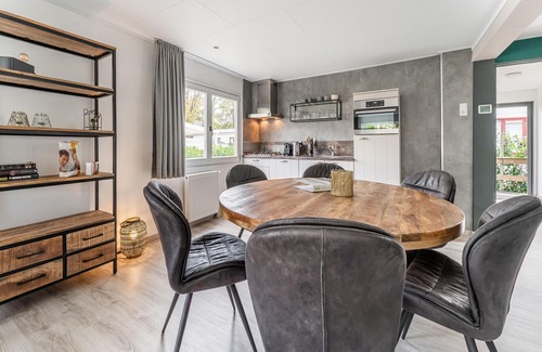 Kaatsheuvel House | Nice bungalow with wellness close to Efteling