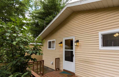 Delton Cottage | Nice, clean cottage on beautiful southwest Michigan lake