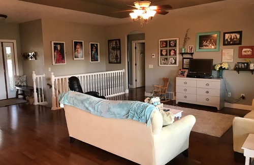 Piedmont House | Nice, clean, large 4-Bedroom home between Sturgis and Rapid City