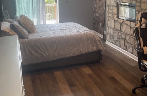 Cincinnati Apartment | Nice & Cozy 2-bedroom unit!