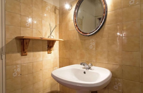 Montclera House | Nice holiday home with tennis court