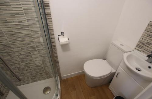 Ladywell Apartment | Nice Holiday Studio 15 Mins from Central London