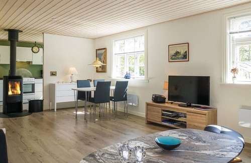 Oster Somarken House | Nice home in Aakirkeby with WiFi