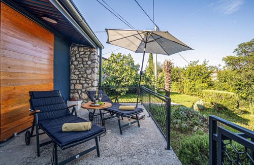 Brsec House | Nice home in Brsec with WiFi