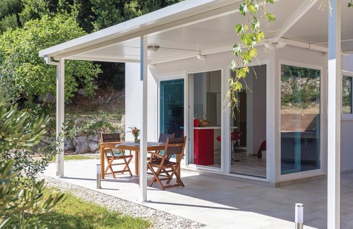 Plat House | Nice home in Dubrovnik with kitchen
