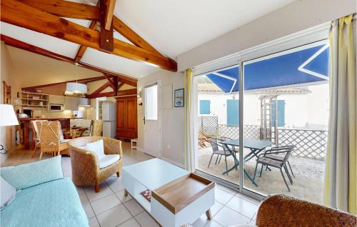 Meschers-sur-Gironde House | Nice Home In Meschers-Sur-Gironde With Kitchen