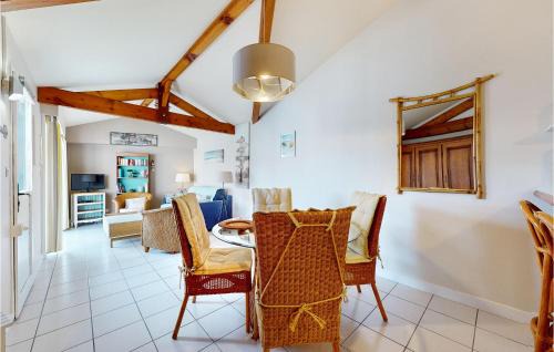 Meschers-sur-Gironde House | Nice Home In Meschers-Sur-Gironde With Kitchen