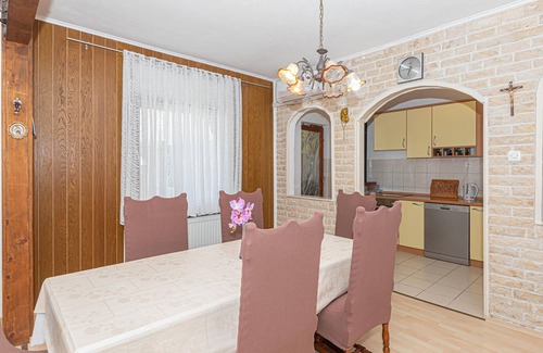 Sibenik House | Nice home in Konjevrate with WiFi