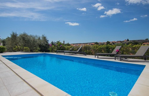 Krk House | Nice Home in Krk With 8 Bedrooms, Wifi and Outdoor Swimming Pool