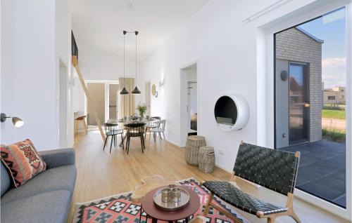 Lembruch House | Nice Home In Lembruchdümmer See