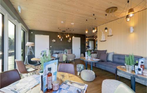 Lembruch House | Nice Home In Lembruchdümmer See