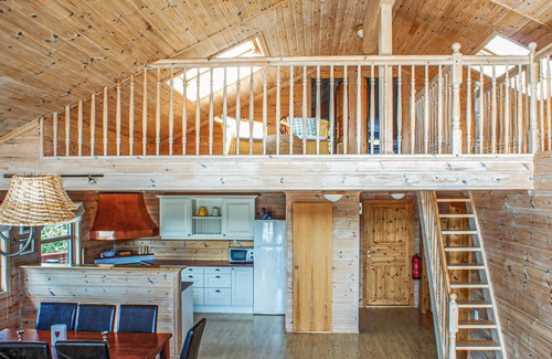Lindesnes House | Nice home in Lindesnes with sauna
